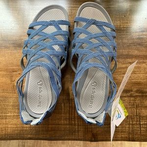NWT Baretraps Women's Samina Gladiator Strappy Sandal size 9